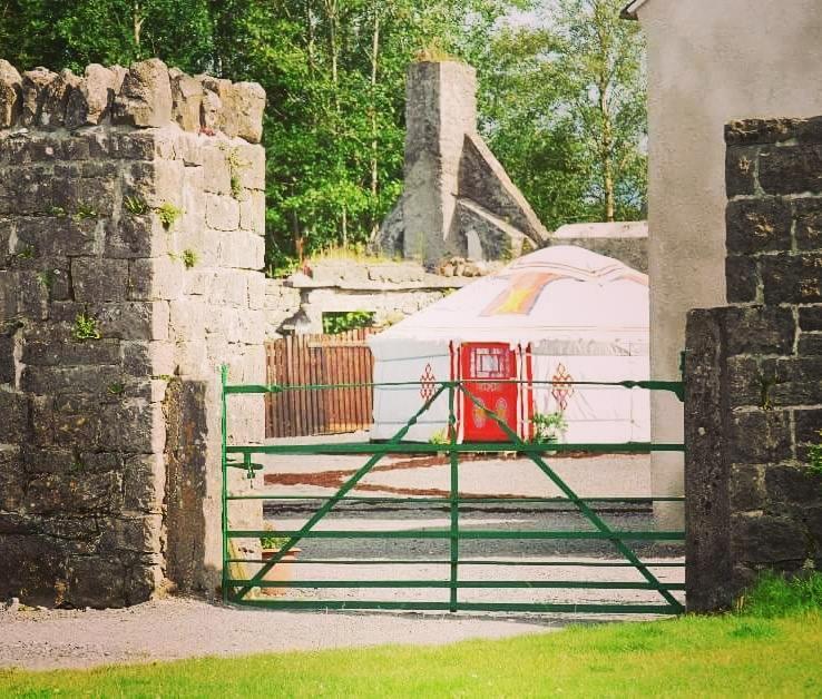 Hotel Galway Glamping Tuam Exterior foto
